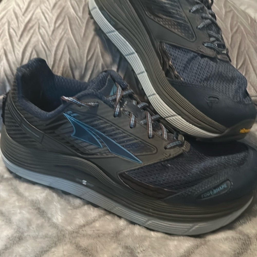 Altra Olympus trail runner
